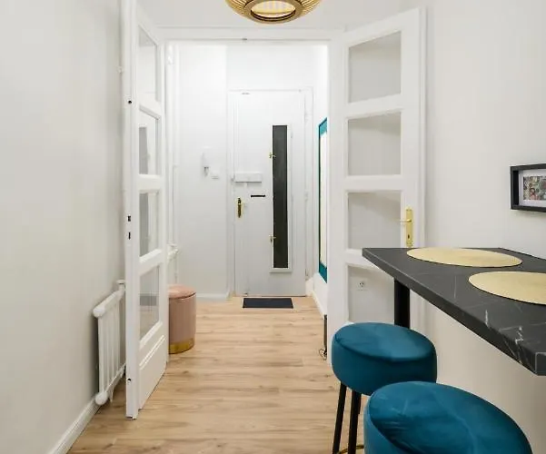 Stylish Spot By The River Danube * Budapest