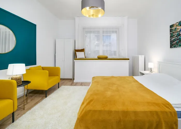 Stylish Spot By The River Danube Budapest