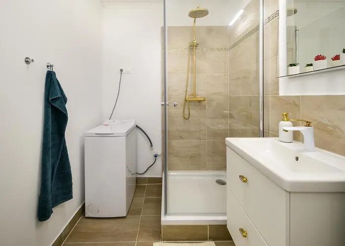 Apartment Stylish Spot By The River Danube *